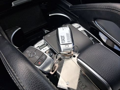 Used 2020 Mercedes-Benz GLS 450 4MATIC image 24