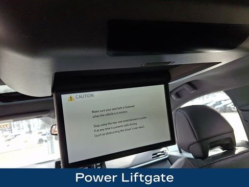 Used 2024 Toyota Sienna XLE Woodland Edition image 16