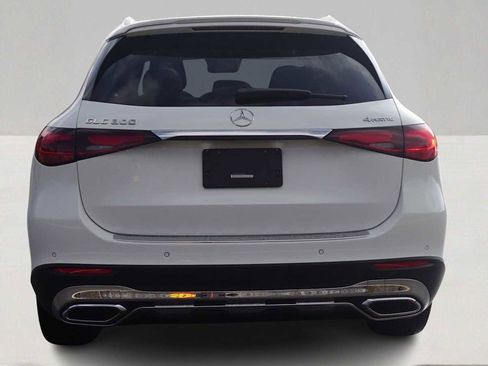 Used 2026 Mercedes-Benz GLC 300 GLC 300 image 6