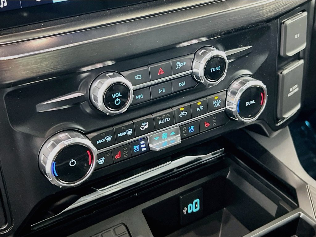 New 2026 Ford F350 Lariat w/ FX4 Off-Road Package AWD/4WD image 9