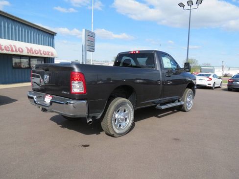 New 2024 RAM 2500 Tradesman w/ Chrome Appearance Group image 9