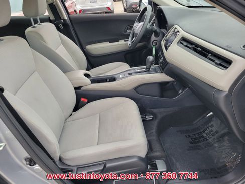 Used 2020 Honda HR-V LX image 15