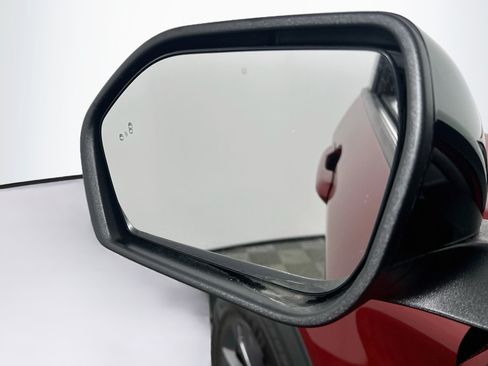 Used 2022 Ford Explorer XLT w/ Equipment Group 202A RWD image 16