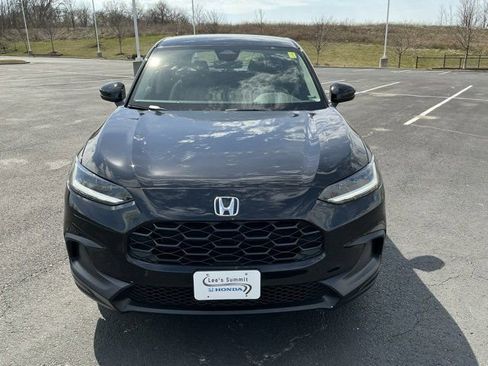 Used 2025 Honda HR-V LX image 9
