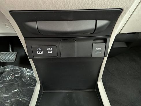 New 2026 Honda Odyssey EX-L image 9