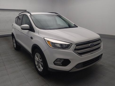 Used 2018 Ford Escape SE FWD image 13