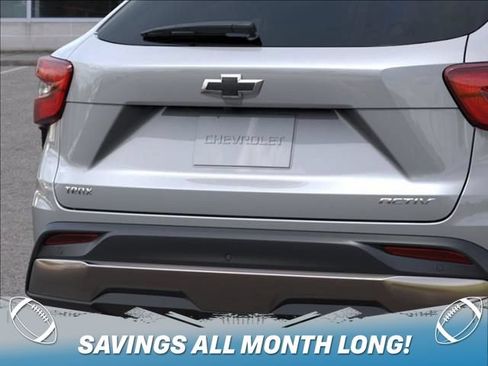 New 2026 Chevrolet Trax ACTIV w/ Sunroof Package FWD image 14