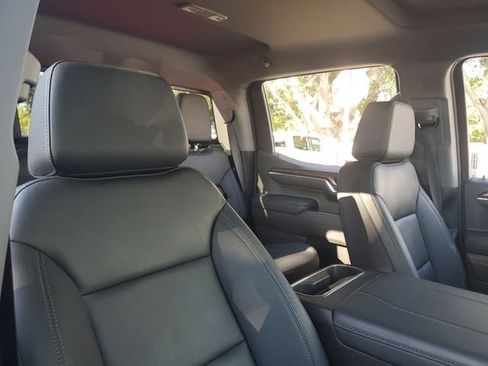 Certified 2024 Chevrolet Silverado 1500 LT Trail Boss w/ Convenience Package II AWD/4WD image 24