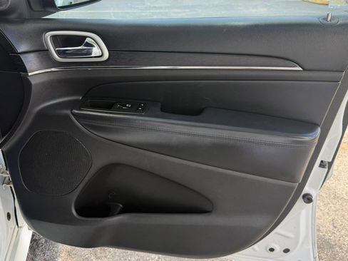 Used 2018 Jeep Grand Cherokee High Altitude RWD image 31
