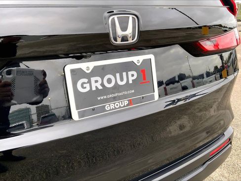 Used 2026 Honda CR-V LX image 9