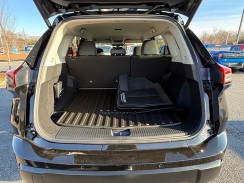 New 2026 Nissan Rogue SV w/ Rock Creek Premium Package image 16