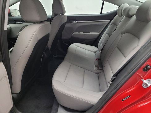 Used 2017 Hyundai Elantra SE image 18