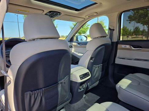 Used 2022 Hyundai Palisade Limited w/ Cargo Package AWD/4WD image 17