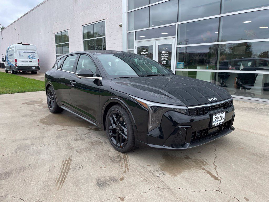 New 2026 Kia K4 GT-Line Turbo FWD image 1