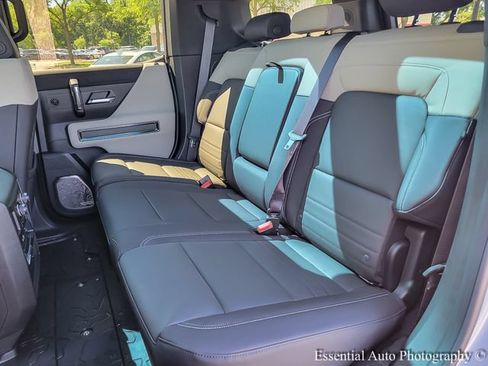 New 2026 GMC Hummer EV SUV w/ LPO, Dark Essentials Package AWD/4WD image 10