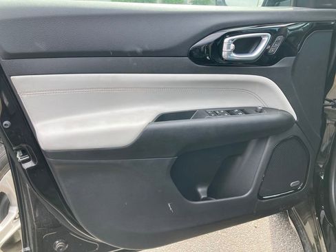 New 2024 Jeep Compass Limited w/ Elite Group image 11