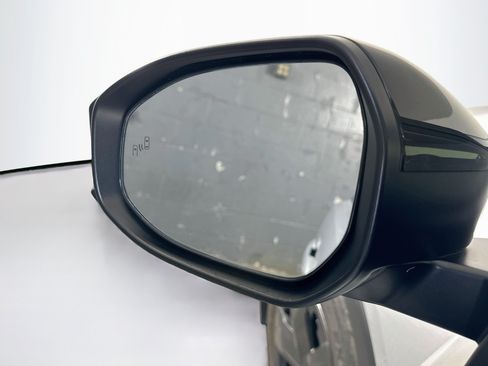 Used 2024 Toyota Prius LE FWD image 16