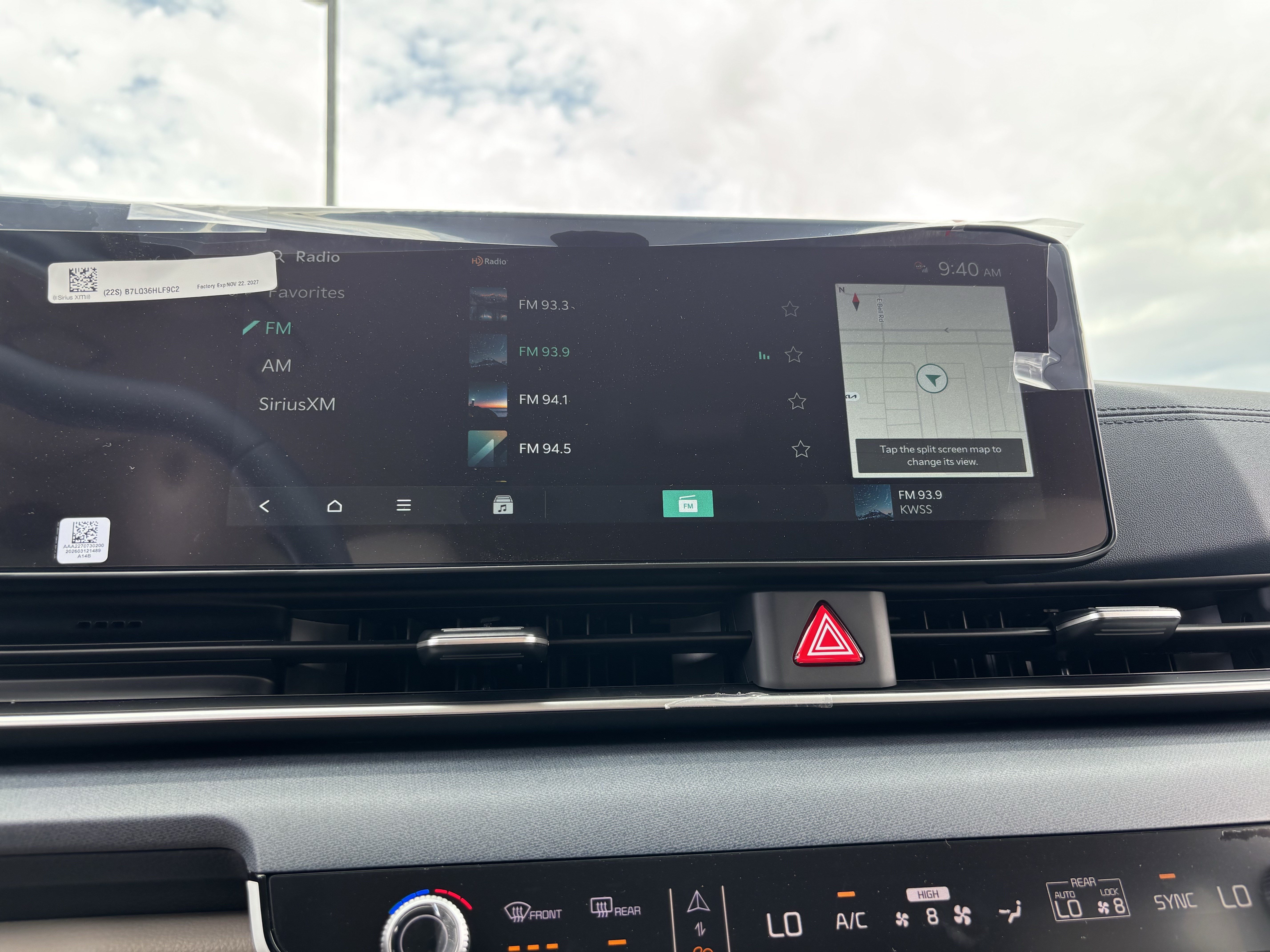 New 2026 Kia Carnival EX FWD image 21