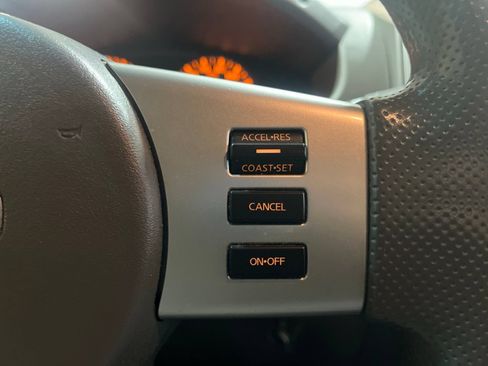 Used 2013 Nissan Frontier SV AWD/4WD image 22