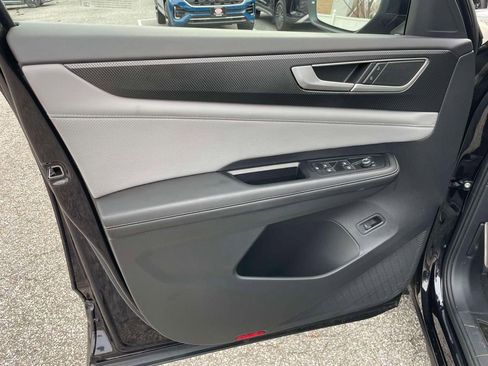 New 2024 Volkswagen Atlas Cross Sport SEL R-Line image 16