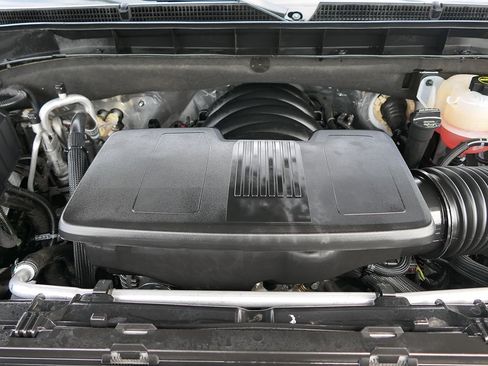 Used 2025 GMC Yukon XL Denali RWD image 26