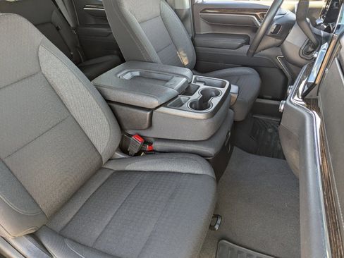 Used 2024 GMC Sierra 1500 Elevation image 11