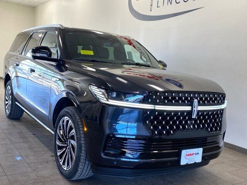 New 2025 Lincoln Navigator L Black Label image 2