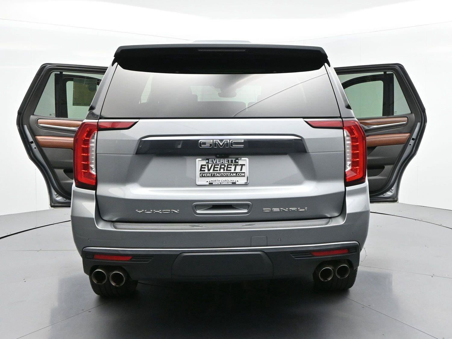 Used 2023 GMC Yukon Denali Ultimate AWD/4WD image 43