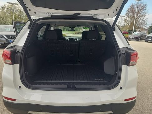 Used 2024 Chevrolet Equinox LT AWD/4WD image 19