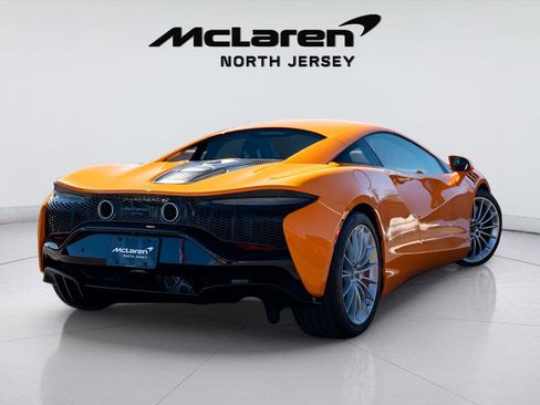 New 2026 McLaren Artura RWD image 9