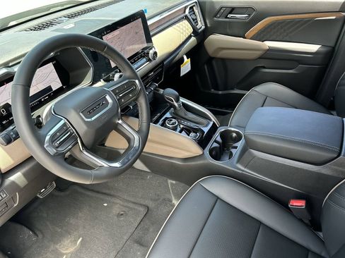 New 2026 GMC Canyon Denali AWD/4WD image 10