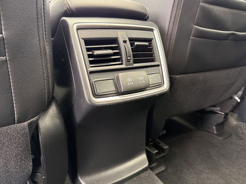 Used 2020 Subaru Forester Limited w/ Popular Package #3 image 34