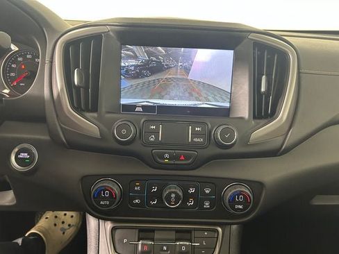Used 2024 GMC Terrain AT4 AWD/4WD image 22