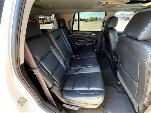 Used 2017 GMC Yukon SLT w/ Premium Edition AWD/4WD image 24