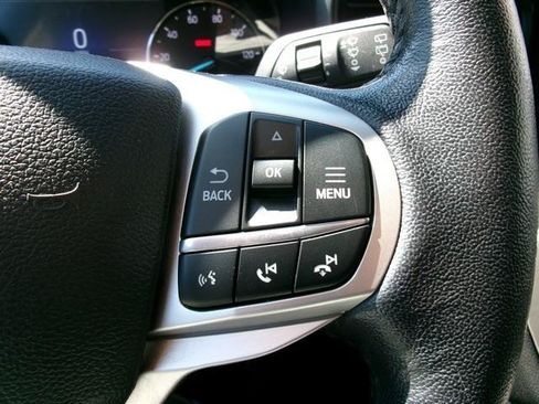 Used 2023 Ford Explorer XLT AWD/4WD image 21