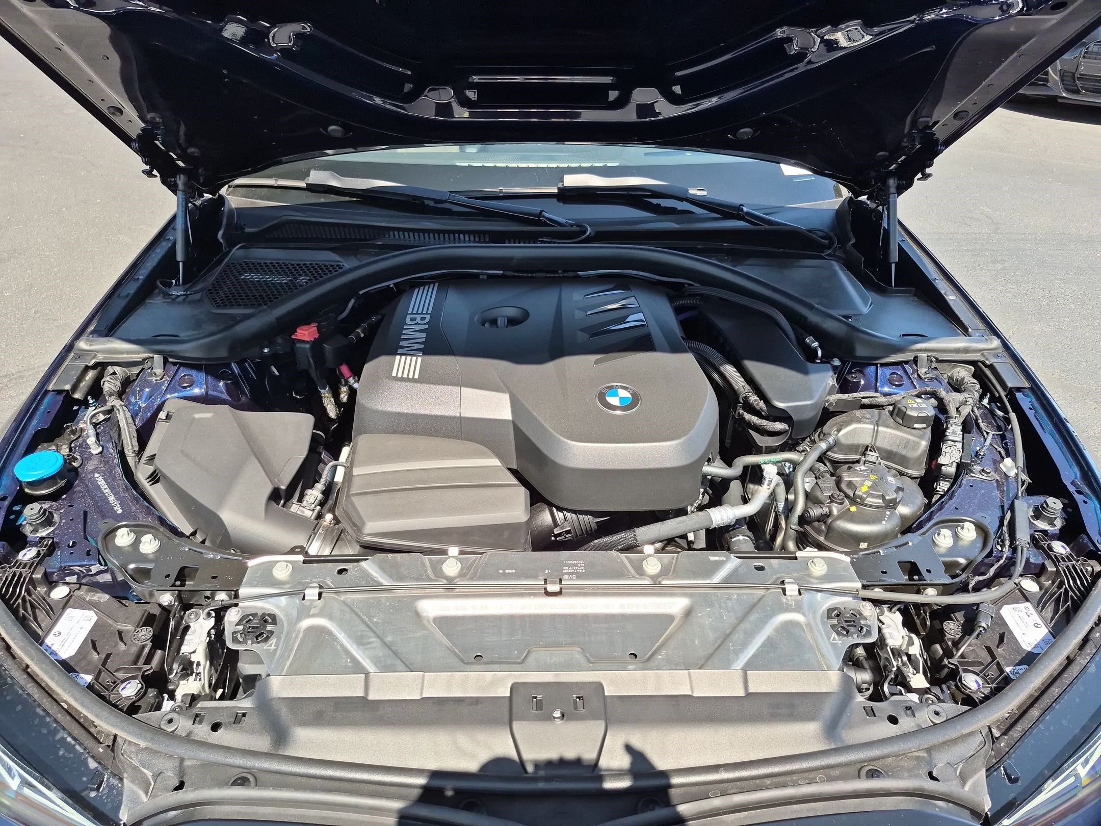 New 2026 BMW 330i Sedan w/ M Sport Package RWD image 35