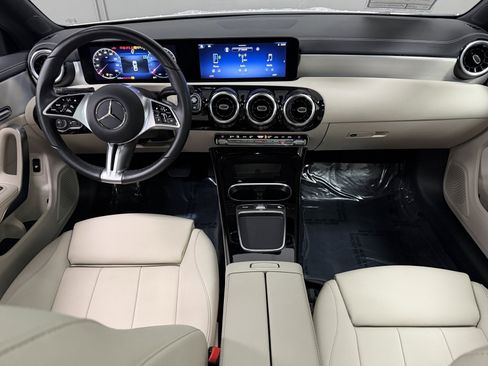 Certified 2025 Mercedes-Benz CLA 250 image 34