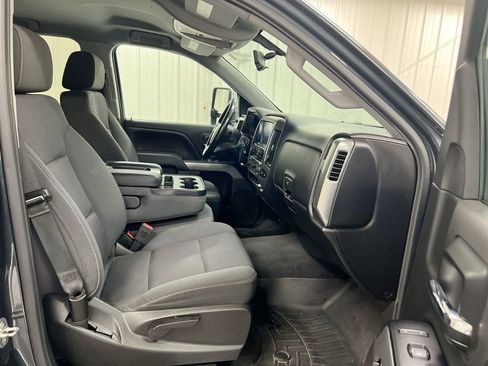 Used 2018 Chevrolet Silverado 1500 LT w/ All Star Edition image 19