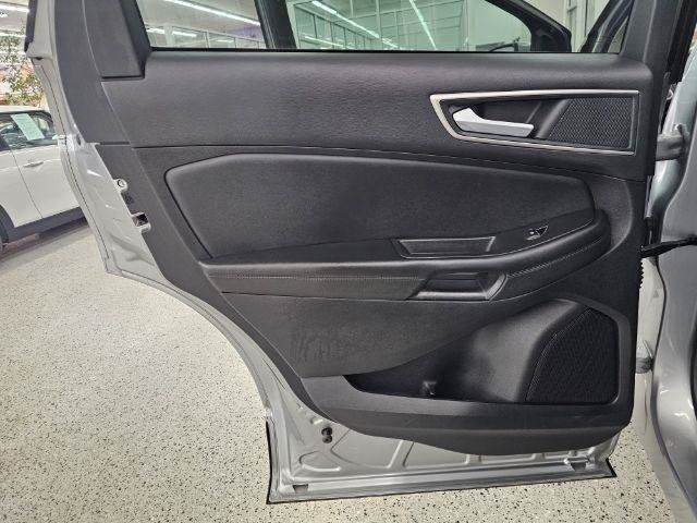 Used 2024 Ford Edge SEL AWD/4WD image 34