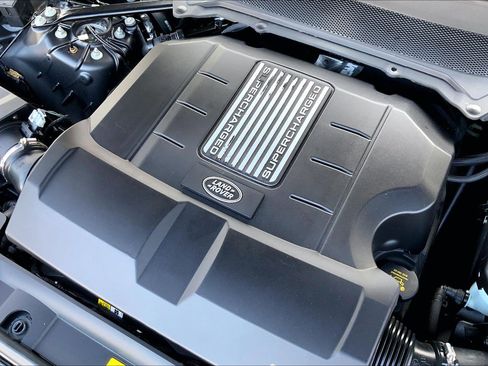 Used 2022 Land Rover Range Rover Westminster Edition image 29