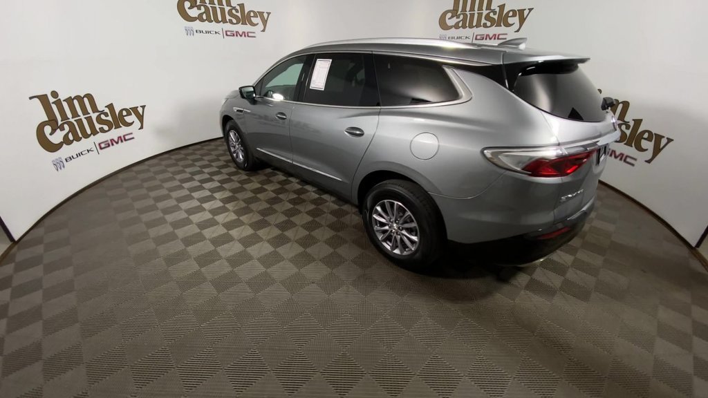 Certified 2024 Buick Enclave Essence AWD/4WD image 6