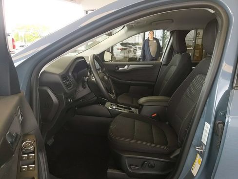 Used 2023 Ford Escape Active w/ Tech Pack #2 AWD/4WD image 13