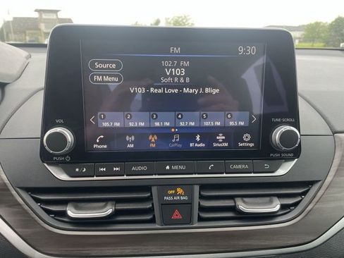 Used 2025 Nissan Altima 2.5 SV FWD image 22