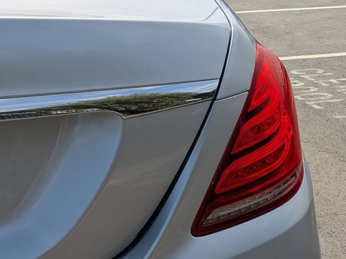 Used 2015 Mercedes-Benz S 550 Sedan image 26