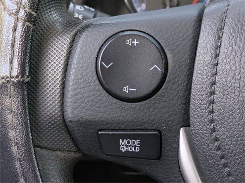 Used 2017 Toyota Corolla L image 29