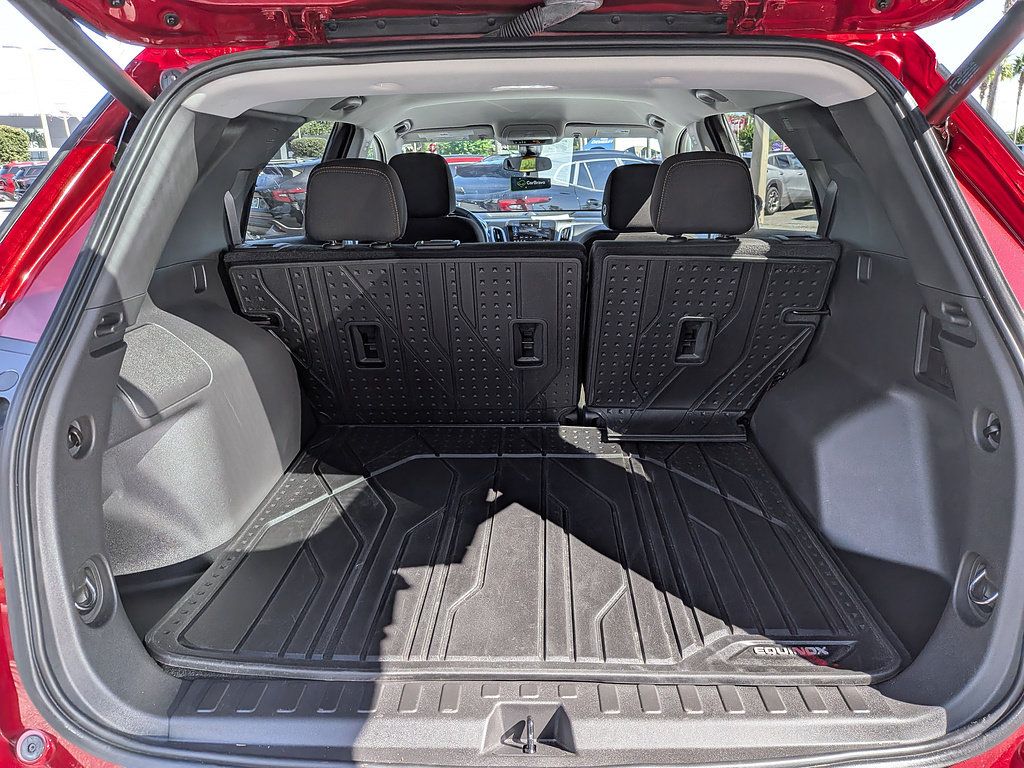 Certified 2024 Chevrolet Equinox LT FWD image 39