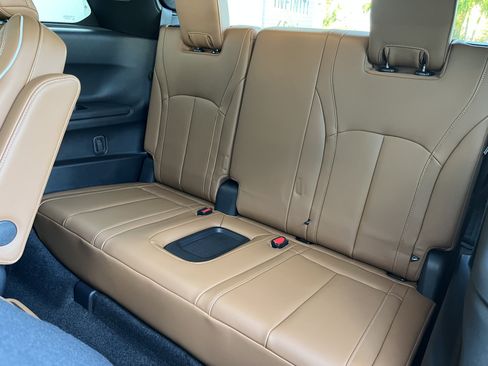 New 2026 INFINITI QX60 Autograph image 15