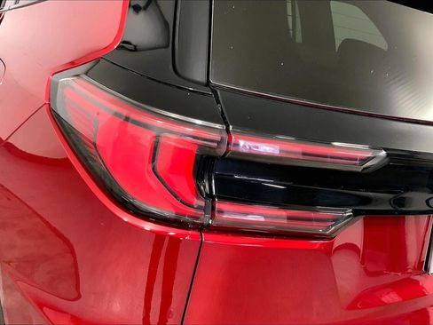 Used 2024 GMC Acadia AT4 w/ LPO, Floor Liner Package image 28