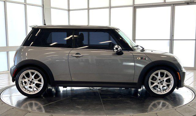 Used 2004 MINI Cooper S FWD image 8