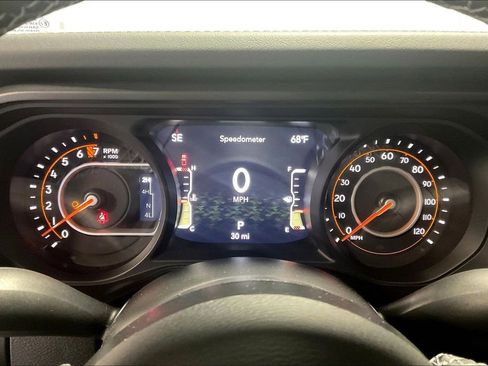 New 2025 Jeep Gladiator Sport image 15